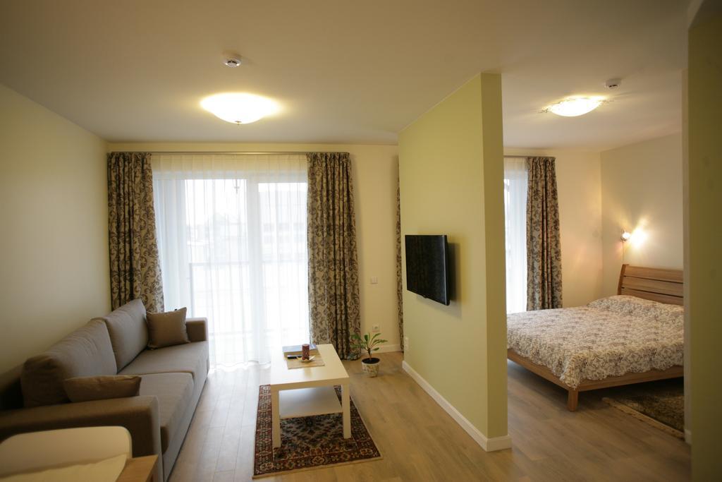 365 Apartments Maluno Vilos パランガ 部屋 写真